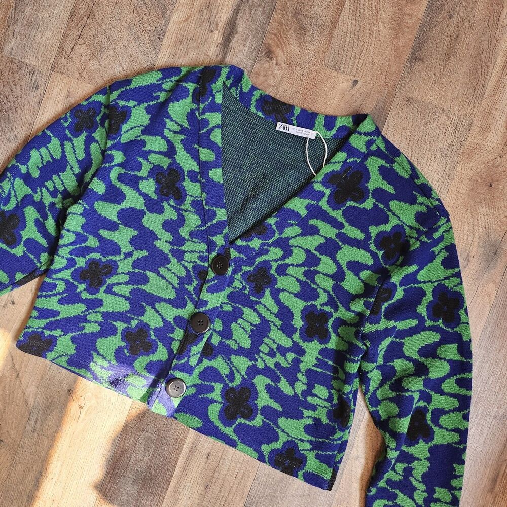 ZARA Jacquard Floral Knit V-Neck Cardigan – Size Small – Green & Black – EUC - Picture 9 of 9